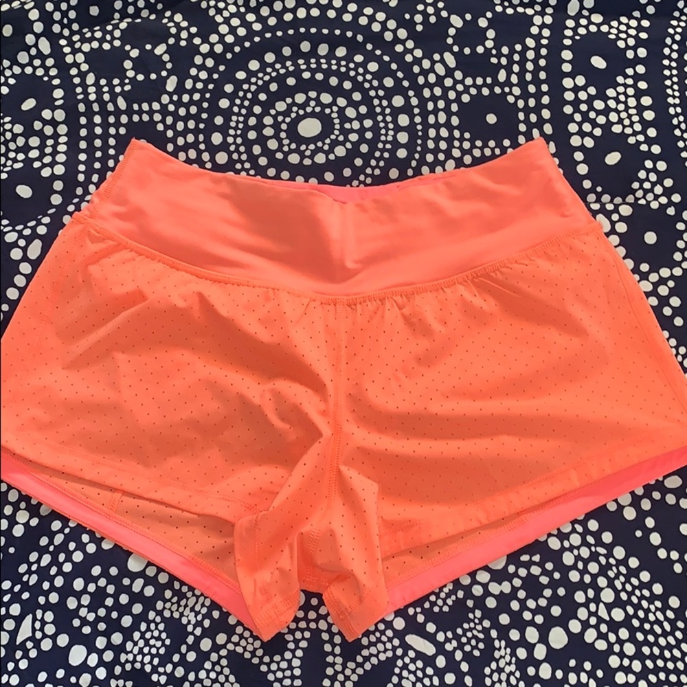 Lululemon Final Lap Short (2.5")
Pop Orange